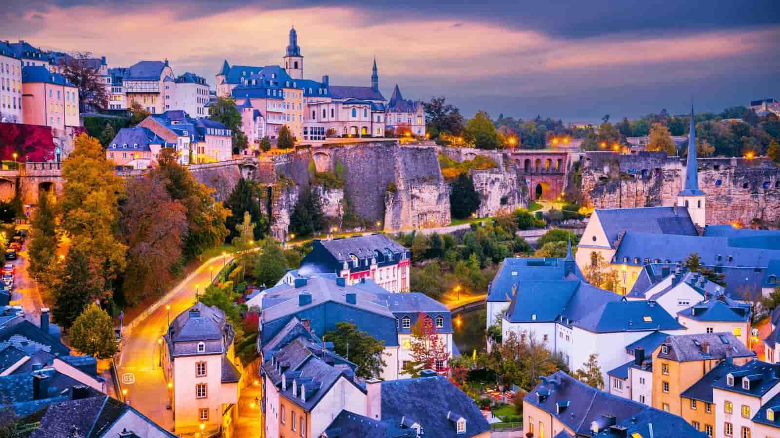 Hướng dẫn thủ tục xin visa Luxembourg du lịch tự túc