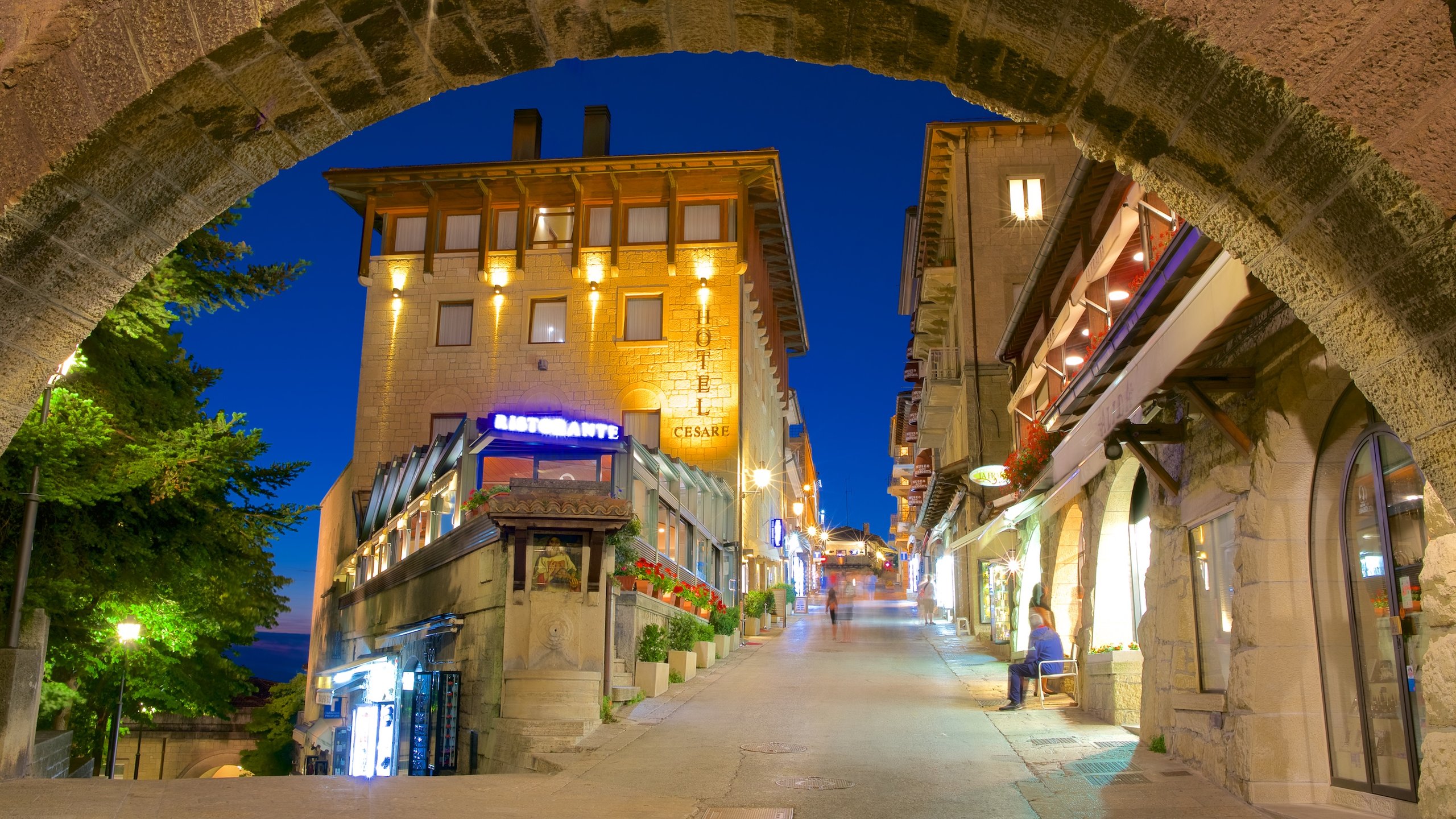Hướng dẫn xin visa San Marino du lịch tự túc